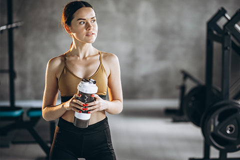 How Much Water Should I Drink When Consuming Whey?