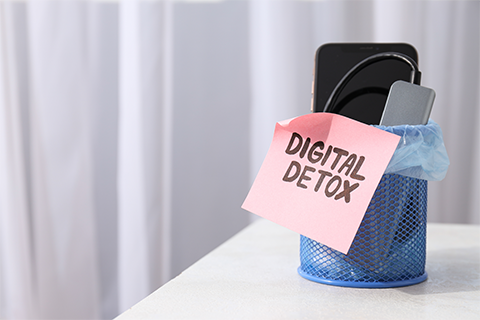 What Is Digital Detox? Benefits Of Digital Detox
